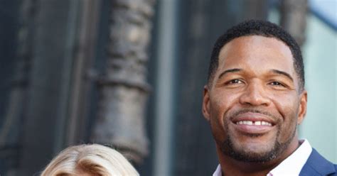 Kelly Ripa And Michael Strahan Celebrate Daytime Emmys Win On Air E