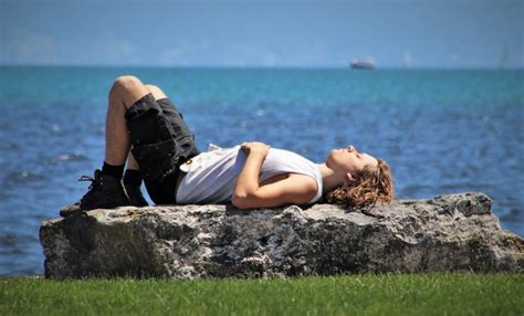 How Sunbathing Can Help You Live A Better Life