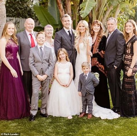 Christmas came early for christina el moussa. Christina El Moussa and Ant Anstead share wedding pics - Today's Evil Beet Gossip - Today's ...