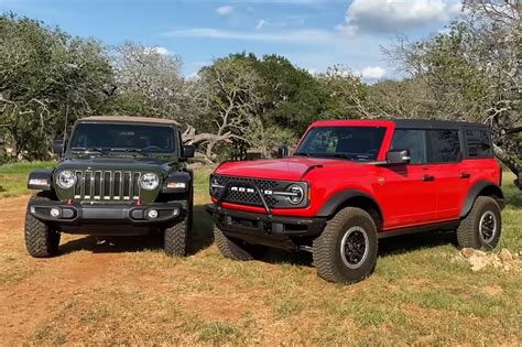 Comparison Ford Bronco Badlands Sasquatch And Jeep Wrangler Rubicon