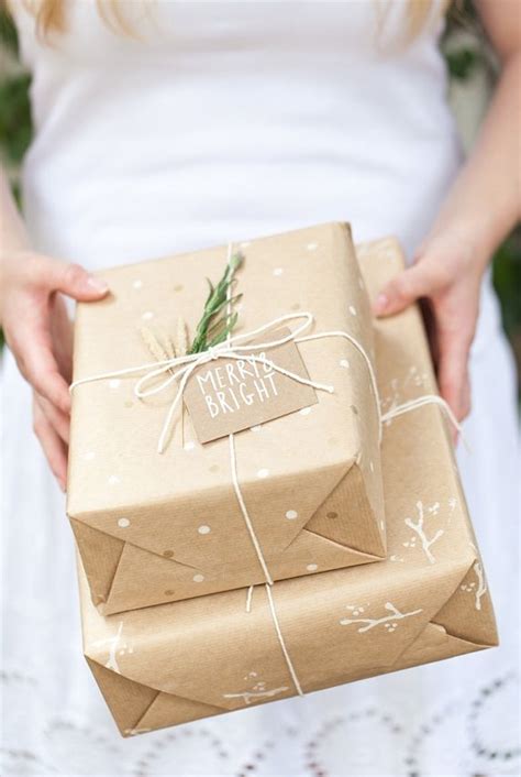 10 Stylish Ways To Wrap Christmas Ts With Brown Paper Mamas Vib