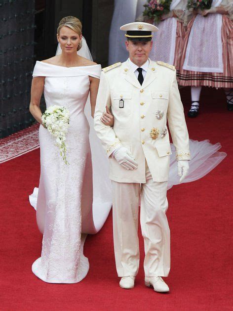 Viele internetseiten verkaufen armani brautkleider. Kate, Mary & Co.: Die schönsten royalen Brautkleider ...