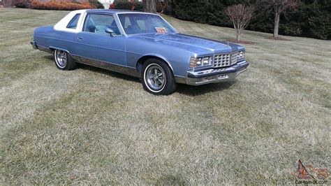 1977 Pontiac Bonneville Base Coupe 2 Door 66l