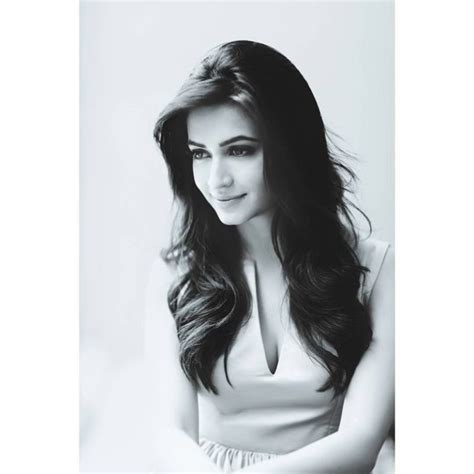 10 Pictures Of Kriti Kharbanda That Prove Her Beauty Is On Point
