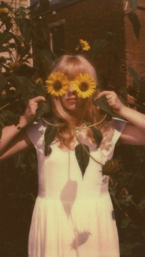 The vintage aesthetic (also called retro aesthetic) is a preference for old looking stuff like clothes, furniture, design elements, music, movies and so on. #photography | Retro photography, Vintage photography ...
