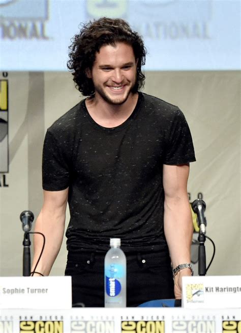 When Hes Looking Down At Fans Evidence That Kit Harington Smiles Kit