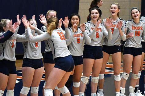 Hope College Volleyball Goes Undefeated At Midwest Invitational