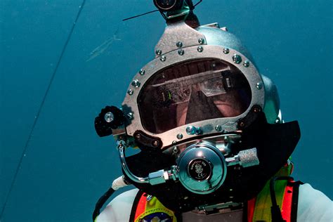 U S Navy Dive Equipment Tested For Use In Space DeeperBlue Com