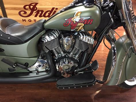 2014 Indian Chief Vintage With Dealer Installed Custom Paint 2