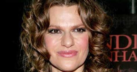 Sandra Bernhard Looks For A Miracle Cbs News