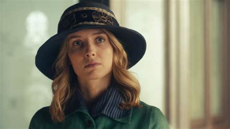 Annabelle Wallis Saw Peaky Blinders As A Personal Challenge