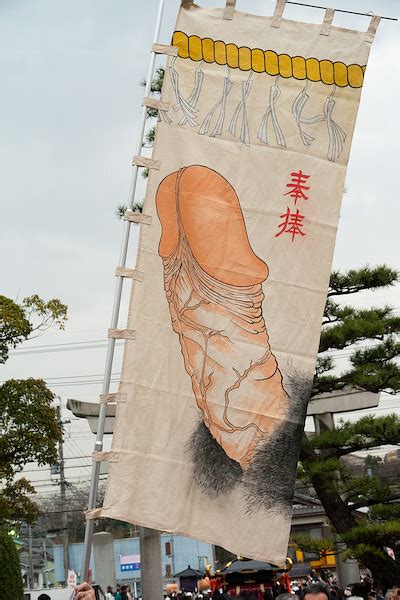 Girls Mount Huge Penis As Crowd Looks On Uncensored Sankaku Complex