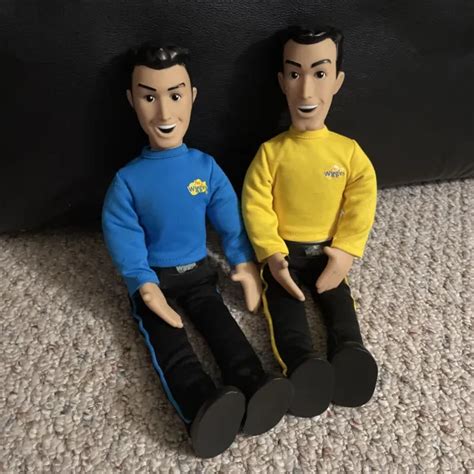 Lot Of 2 The Wiggles Speak N Sing 15” Dolls 2003 Spin Master Not