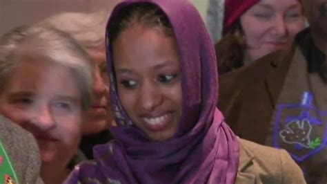 Wheaton College Moves Against Professor Who Wore Hijab Cnn