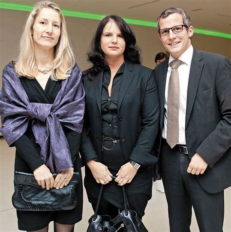 If you continue to use our website, you agree to the use of cookies. Prominenz bekundete ihre Solidarität mit VN-Aktion ...