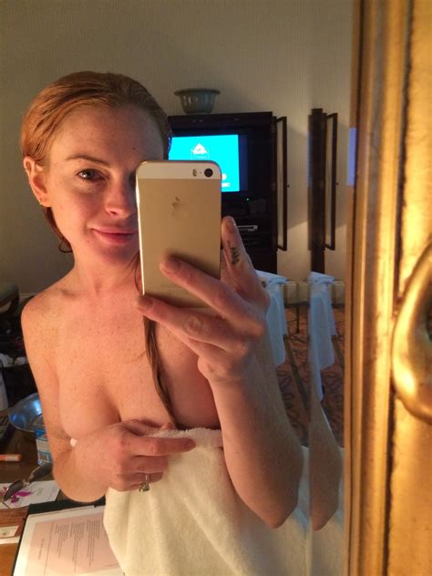 Lindsay Lohan Leaked The Fappening 3 Photos TheFappening
