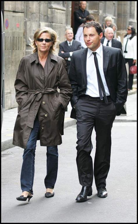 Elle en sera la nouvelle présentatrice à partir de. Épinglé sur French actress