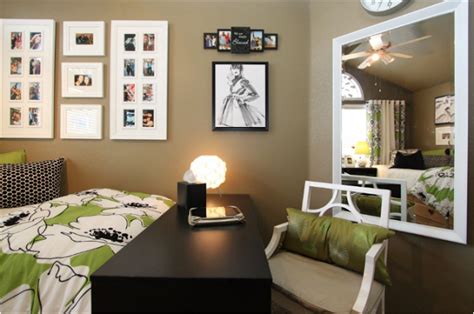 The Domestic Curator College Decorating Dorm Room Basics 101