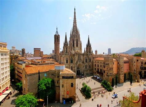 It is the capital and largest city of the autonomous community of catalonia, as well. Фото Кафедральный собор Барселоны | Барселона, Испания ...