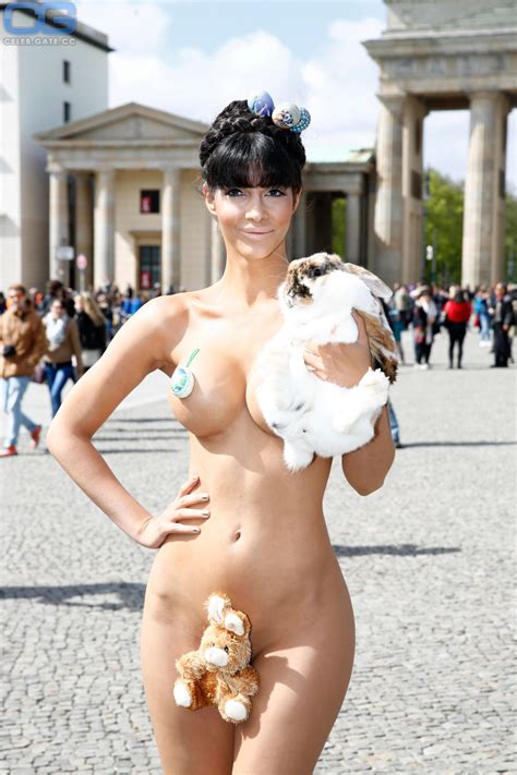 Micaela Schaefer Nackt Nacktbilder Playboy Nacktfotos Fakes Oben Ohne