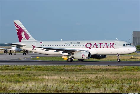 Airbus A320 232 Qatar Airways Aviation Photo 5945999