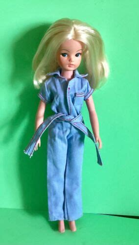 Vintage Blond Sindy Doll 033055x Wearing A Sindy Outfit Ebay