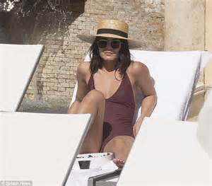 Vanessa Hudgens Shows Off Figure In Bathing Suit In Miami Daily Mail