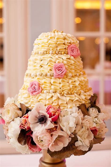 Alternative Wedding Cake Styles And Ideas From Cupcakes To Cheese Wedding Cakes Floral Cake