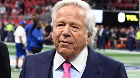 New England Patriots Owner Robert Kraft Accused Of Soliciting Sex Police Say 94 5 The Beat