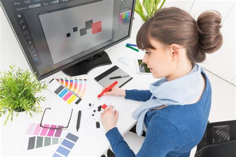 5 Free Tools That Make Graphic Design Easy For Small Business Owners