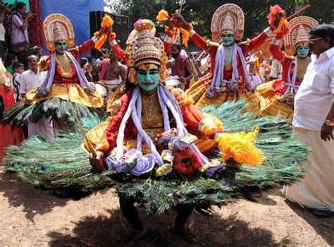 Onam Festival South India Festivals Of India Indian Festivals Kerala
