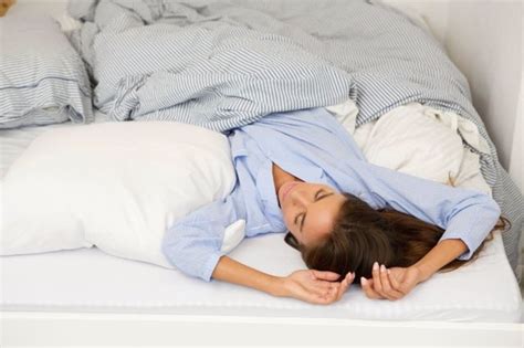 La Mejor Y La Peor Postura Para Dormir ¿cuál Es El Colchón Y La