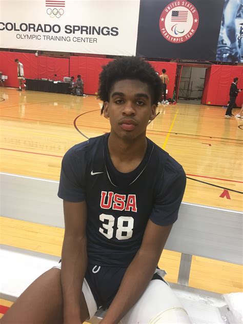 Talking about his physical appearance, josh stands six feet and five inches tall and weighs 98 kgs ( 215 lb). Josh Christopher throws down dunks, talks recruiting | Zagsblog