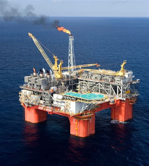 7 Technologically Advanced Oil Rigs Our Great Minds