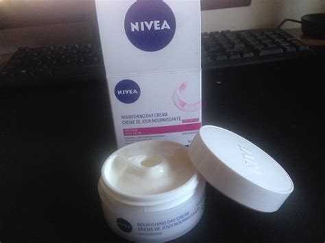 Cream 200 ml for face and body. NIVEA Nourishing Day Cream SPF 15 reviews in Facial ...