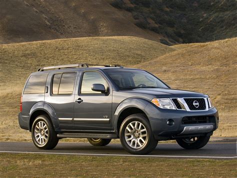 2012 nissanpathfinder pricing and specs. 2012 Nissan Pathfinder - Price, Photos, Reviews & Features
