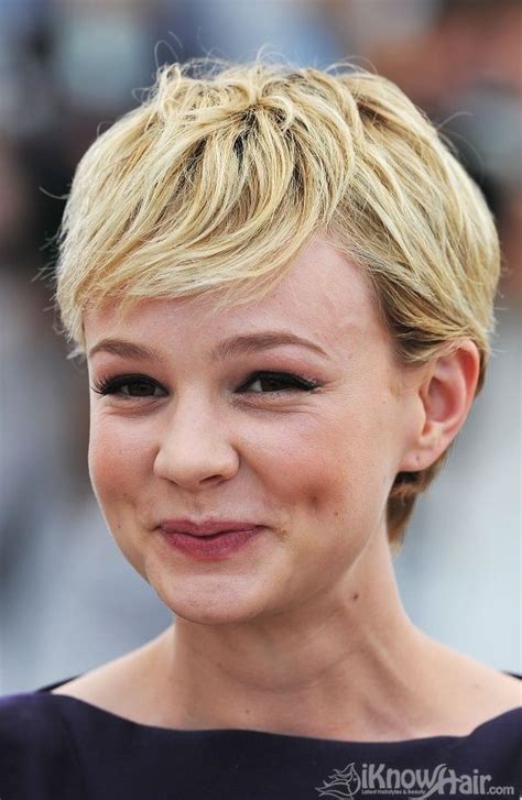 22 Short Hairstyles Cut Around The Ears Hairstyle Catalog