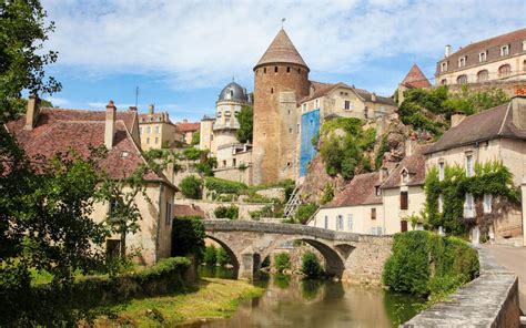 Burgundy Travel Guide