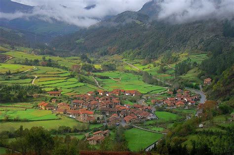 Bienvenido a tu casa rural en cantabria. Carmona en Cantabria - La Posada de Somo : Casa Rural en Somo