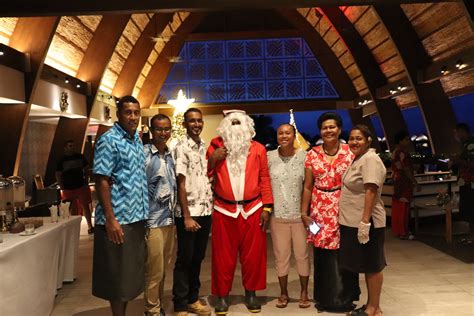 Christmas Tree Lighting Ceremony At Fiji Marriott Resort Momi Bay