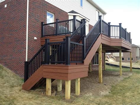 High Deck With Staircase Featured Black Balusters Deck Staircase
