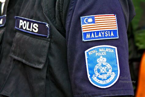 Mengekalkan keamanan dan keselamatan malaysia mencegah dan mengesan penjenayah POLIS DIRAJA MALAYSIA | Polis Sedia Berkhidmat Kerna ...