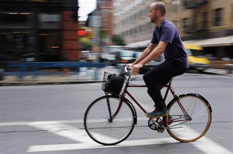 Revista Es Ejercicio Y Salud ¿andar En Bicicleta Perjudica Los órganos Sexuales Masculinos