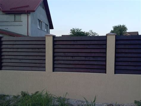 Un Gard Frumos Pentru Casa Garduri Din Lemn Modele Terase Din Lemn My