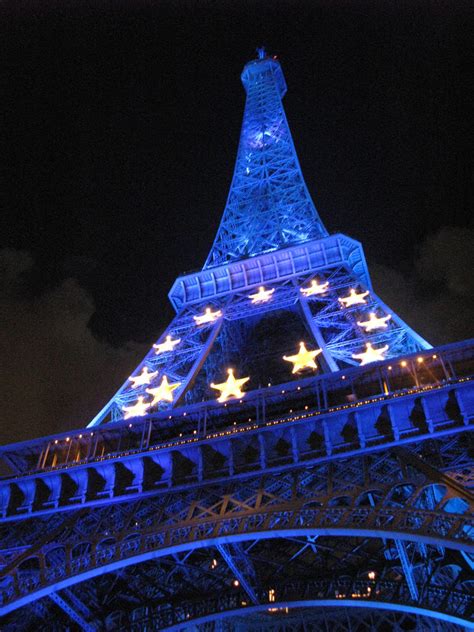 Blue Eiffel Tower With Eu Gold Stars Ef Tours Blog