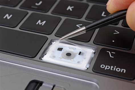 Apple Sorry As Macbook Butterfly Keyboard Issues Persist Trusted