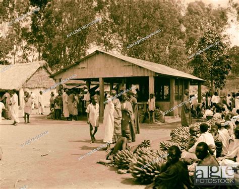 Uganda From Hoima To Fort Portal The Native Market 1936 Uganda