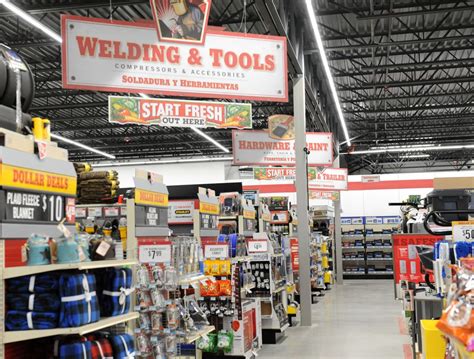 Tractor Supply Co Opens New Store In Buck Local Business