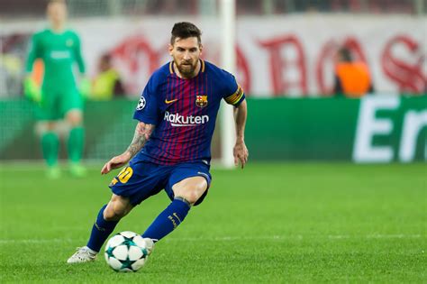 Considered one of the best football players of his generation and frequently cited as the world's best contemporary player. Meiste Siege in LaLiga: Bestmarke! Lionel Messi zieht mit ...