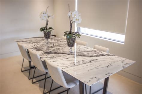 Long Marble Dining Table For 6 Dining Chairs Above Large Carpet Floor
